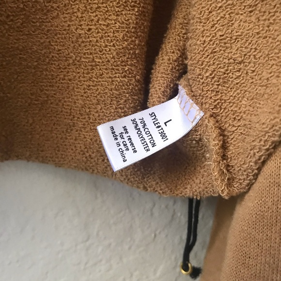 Tan Cropped Hoodie Raw Hem NWOT - Picture 3 of 5